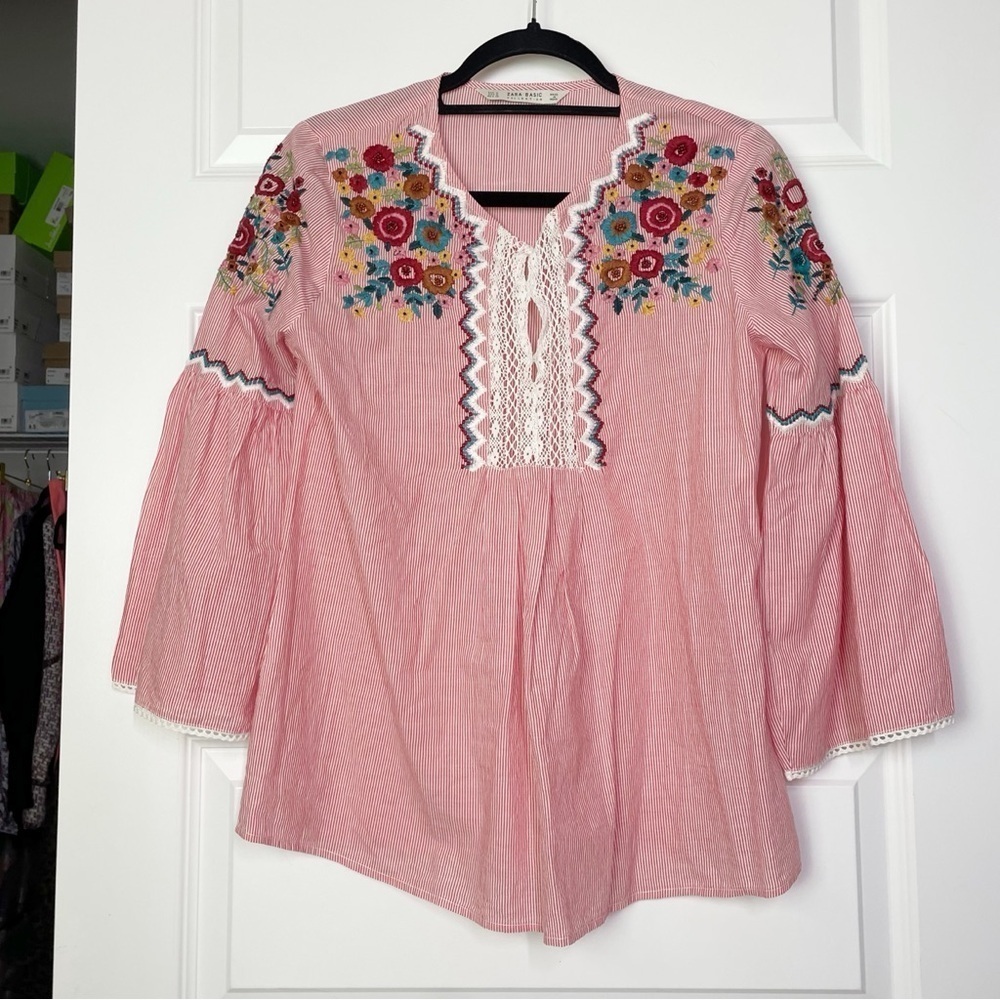 ZARA Striped Embroidered Bell Sleeve Blouse Crochet Detail Women’s Size Medium